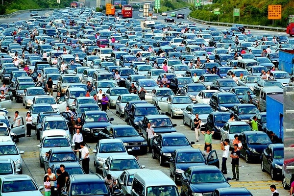 國慶歸來，良辰有100種理由讓您備一個汽車啟動電源！