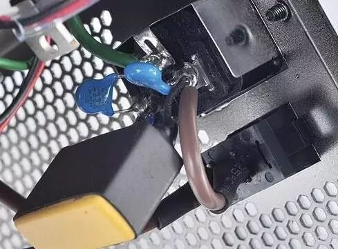 電源廠家:從電源內(nèi)部了解電源